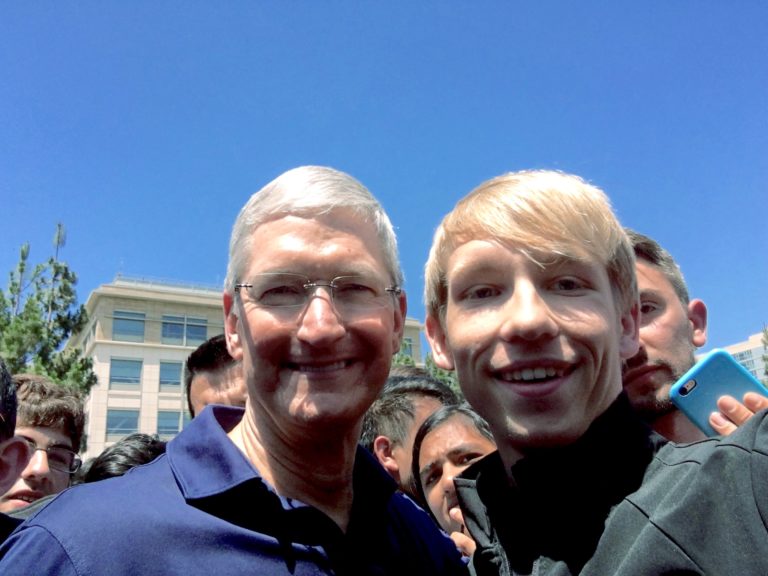 Frederik Riedel, Tim Cook